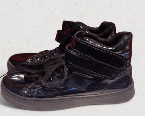 {product_title} – Preloved Sneakers Pakistan | Retread Wear