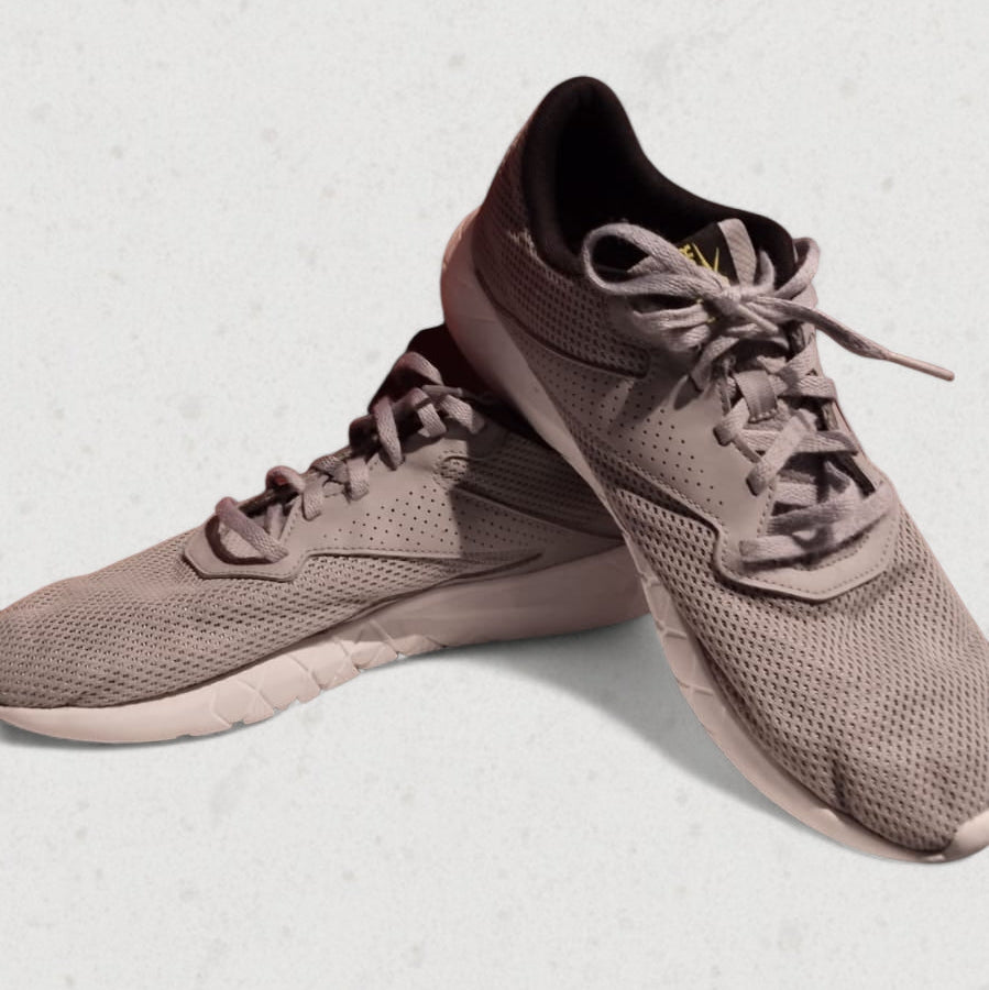 {product_title} – Preloved Sneakers Pakistan | Retread Wear