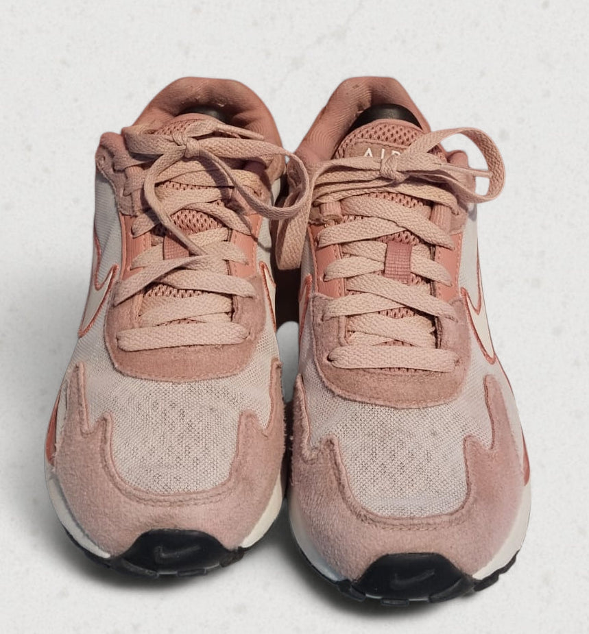 {product_title} – Preloved Sneakers Pakistan | Retread Wear