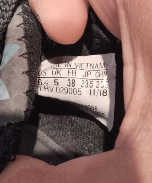 {product_title} – Preloved Sneakers Pakistan | Retread Wear