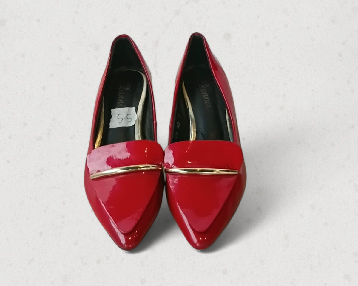 {product_title} – Preloved Sneakers Pakistan | Retread Wear