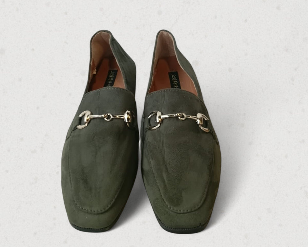 {product_title} – Preloved Sneakers Pakistan | Retread Wear