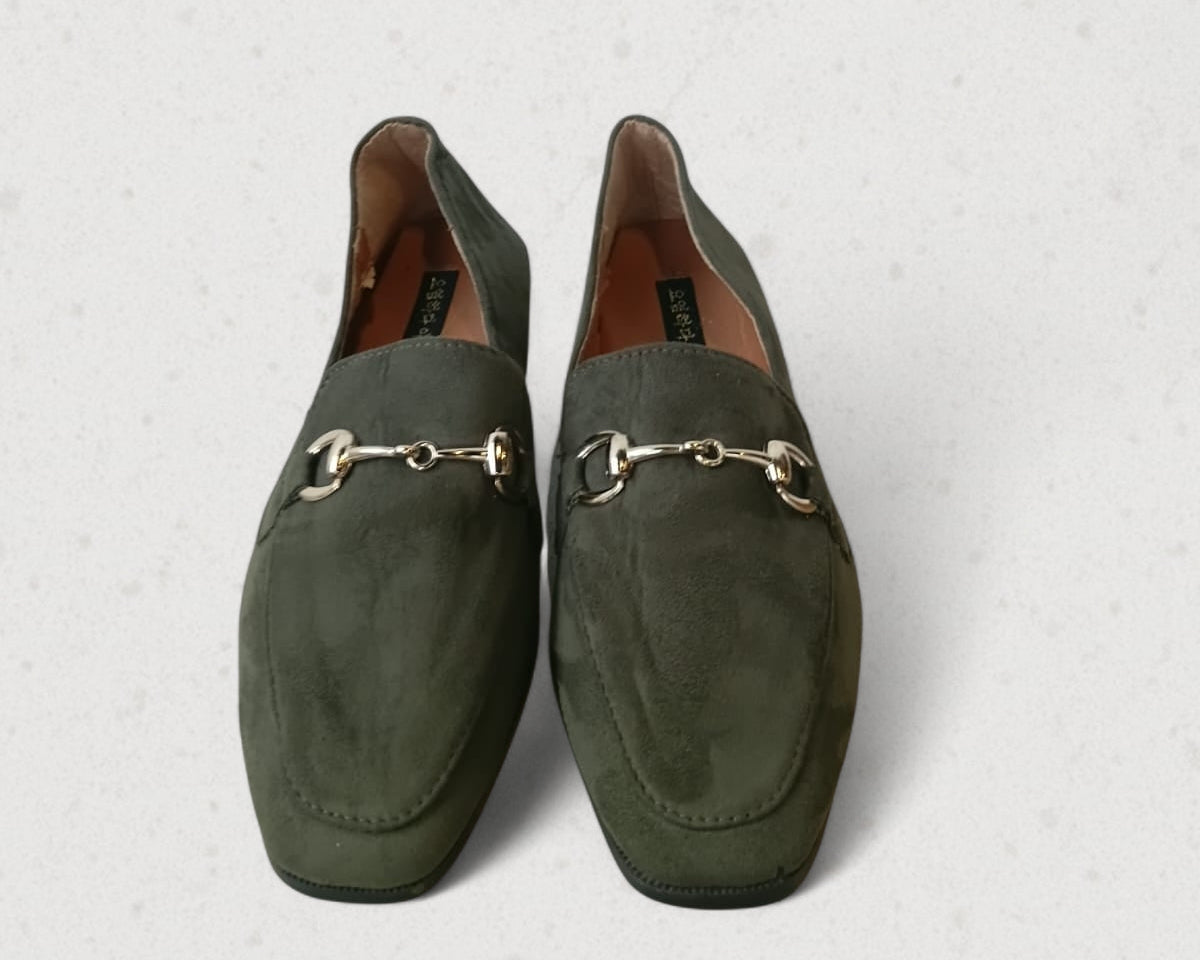 {product_title} – Preloved Sneakers Pakistan | Retread Wear