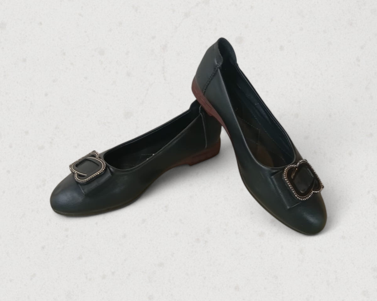 {product_title} – Preloved Sneakers Pakistan | Retread Wear
