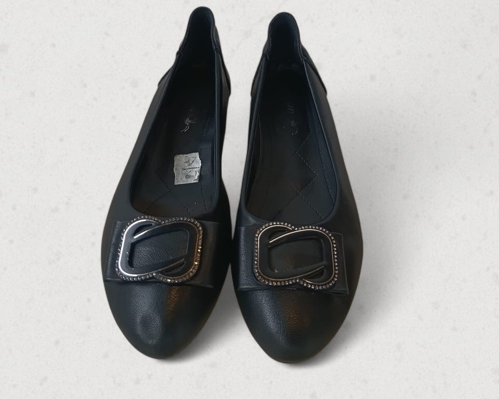 {product_title} – Preloved Sneakers Pakistan | Retread Wear
