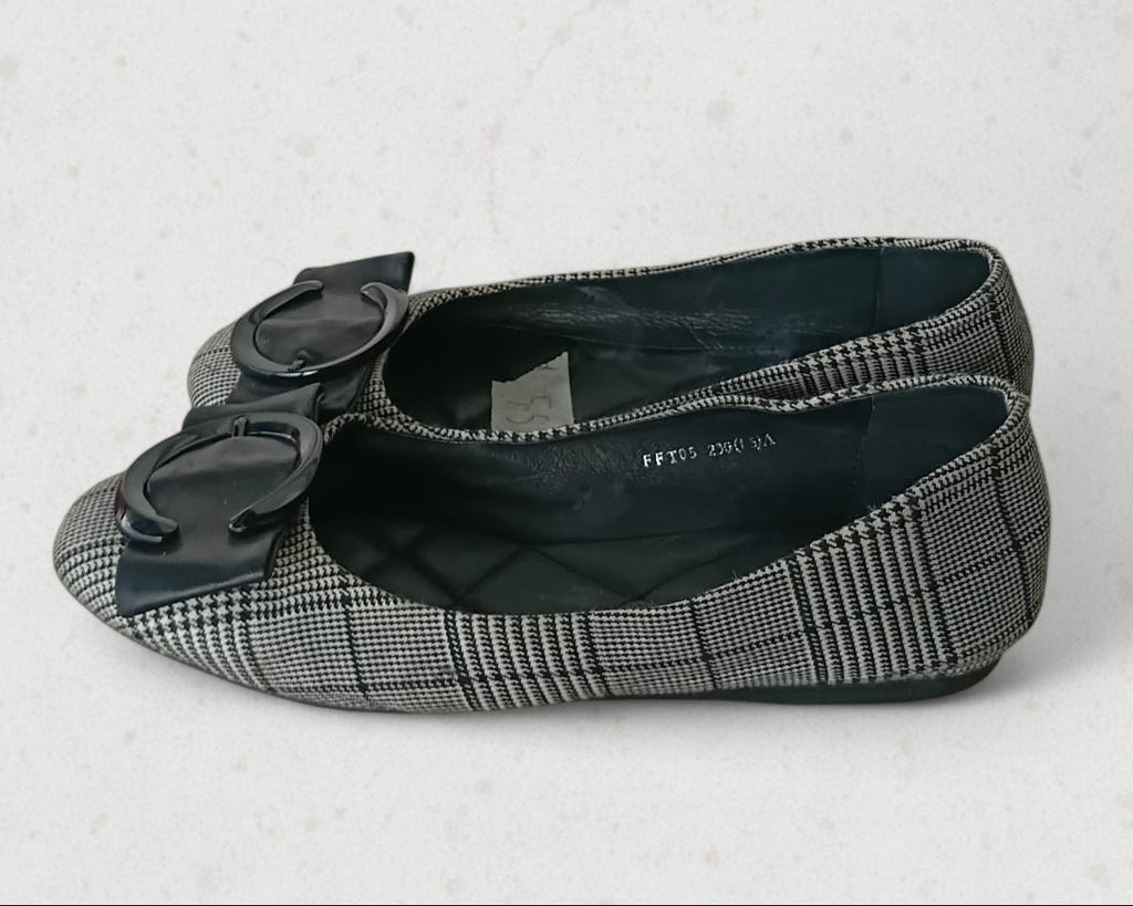 {product_title} – Preloved Sneakers Pakistan | Retread Wear