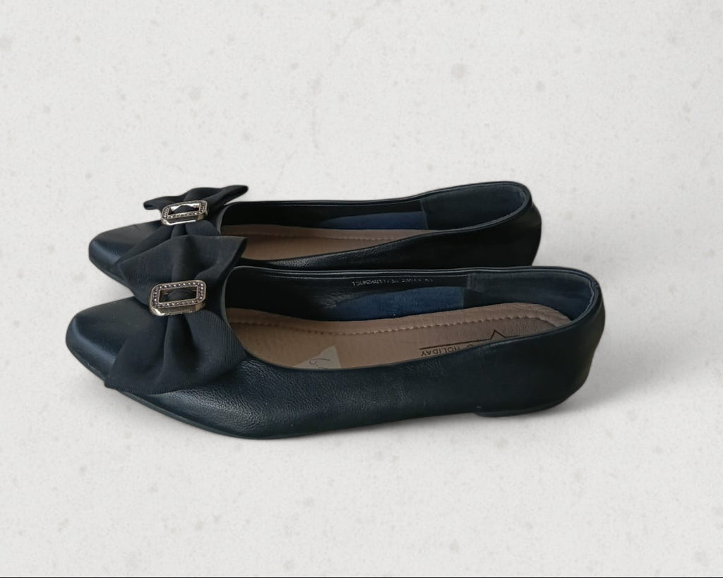 {product_title} – Preloved Sneakers Pakistan | Retread Wear