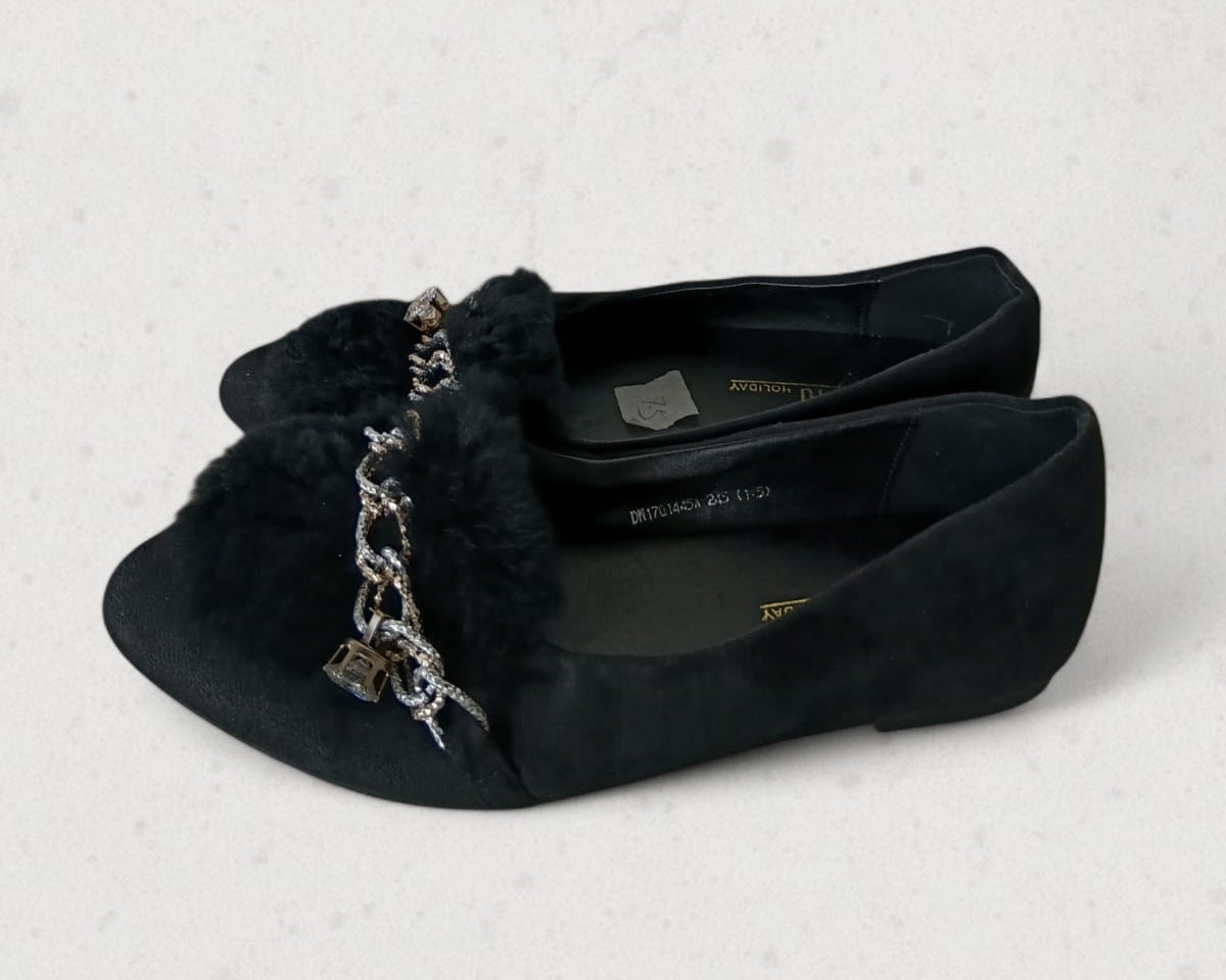 {product_title} – Preloved Sneakers Pakistan | Retread Wear
